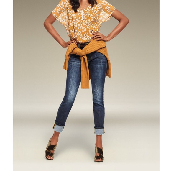 Cabi Authentic High Straight Jeans 